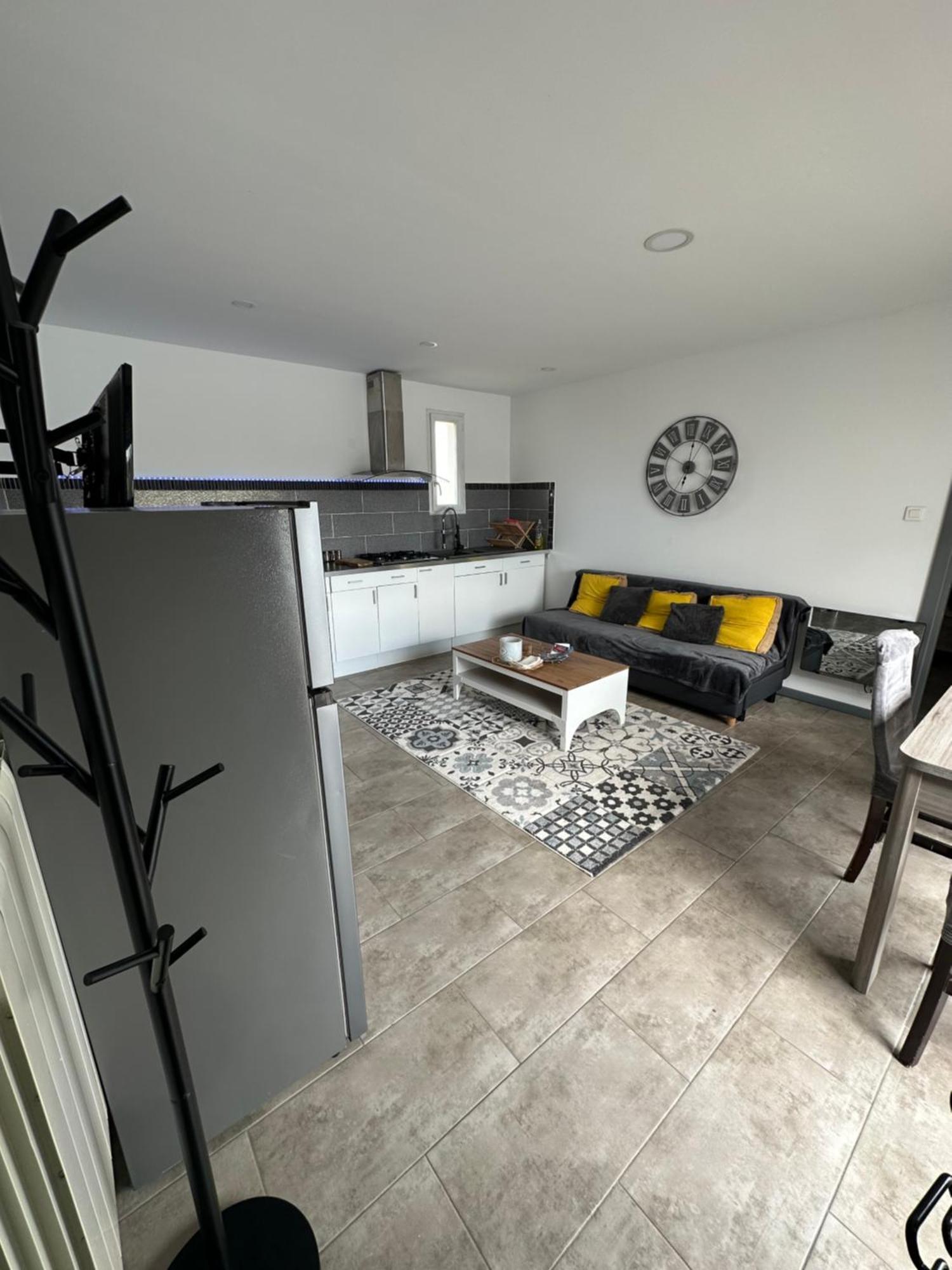 Superbe Appartement Avec Piscine Et Spa Privatif Villeneuve-lès-Béziers Zewnętrze zdjęcie
